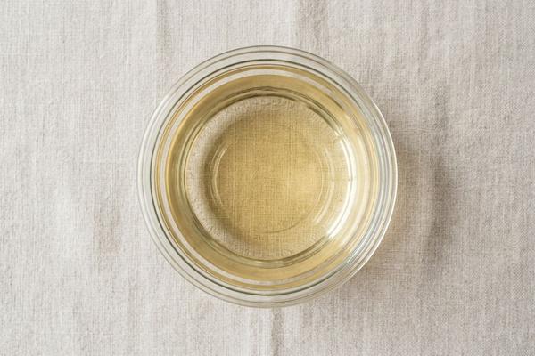 Rice vinegar, unseasoned
