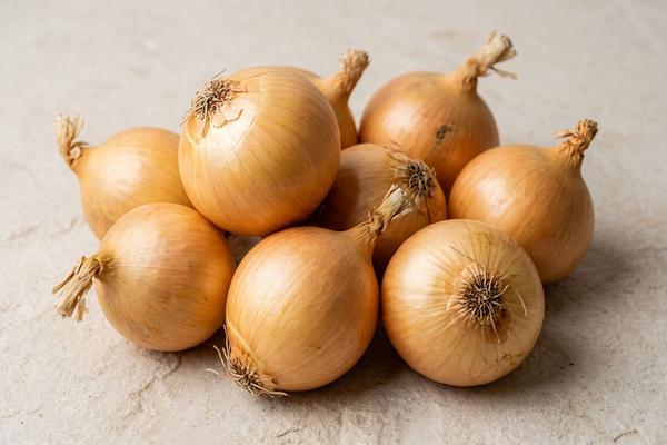 Yellow onions