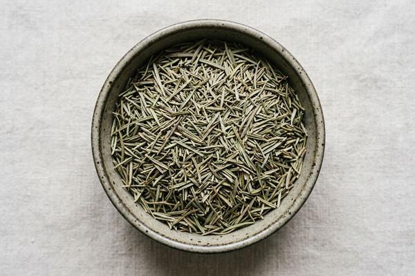 Dried rosemary