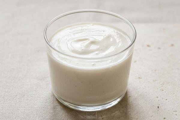 Plain plant yogurt