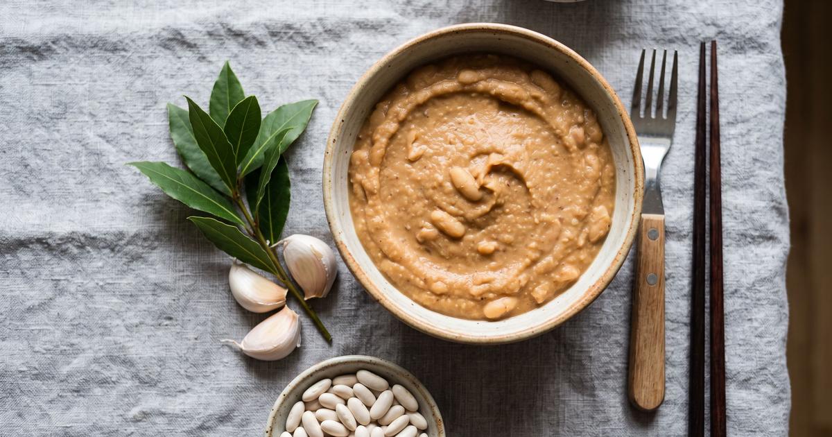 Adobo White Bean Dip