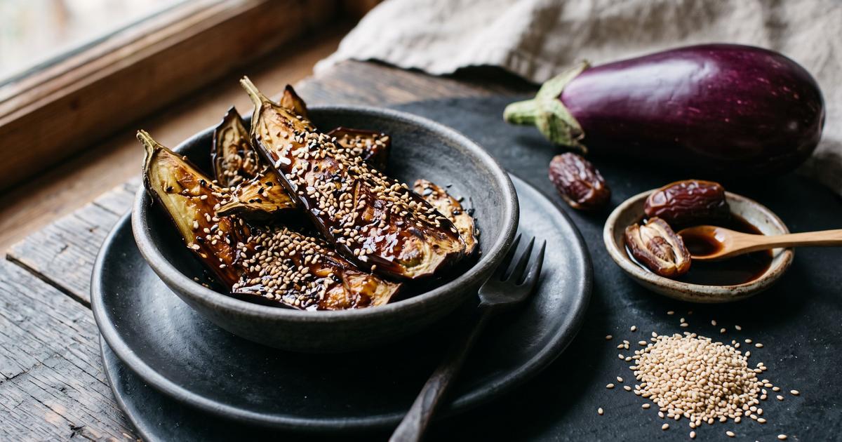 Berenjenas con Miel de Cana, Roasted Eggplant with Date Syrup