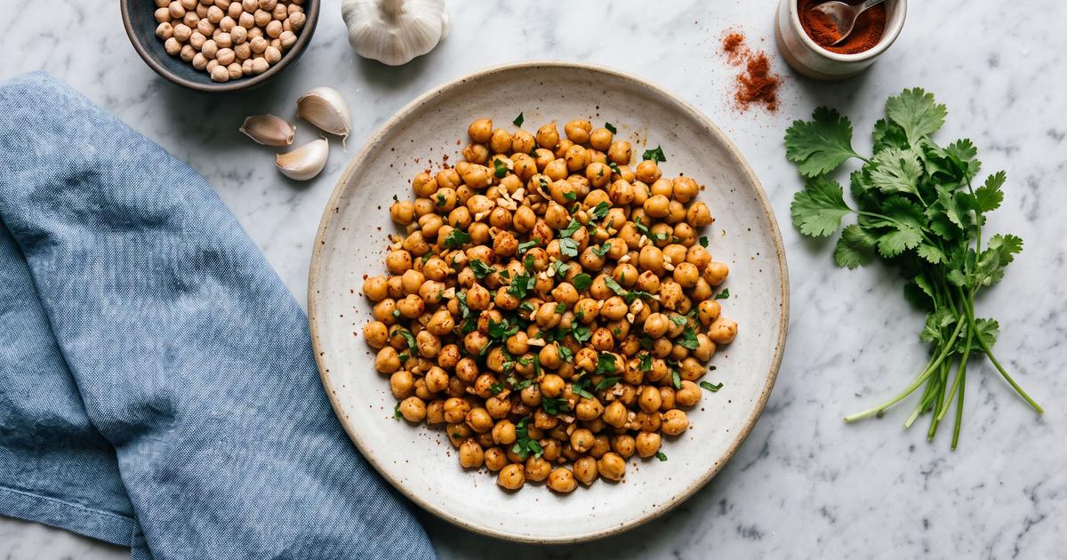Grao de Bico a Portuguesa, Chickpeas with Garlic and Paprika