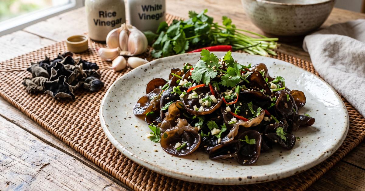 Liangban Muer (Cold Wood Ear Salad)