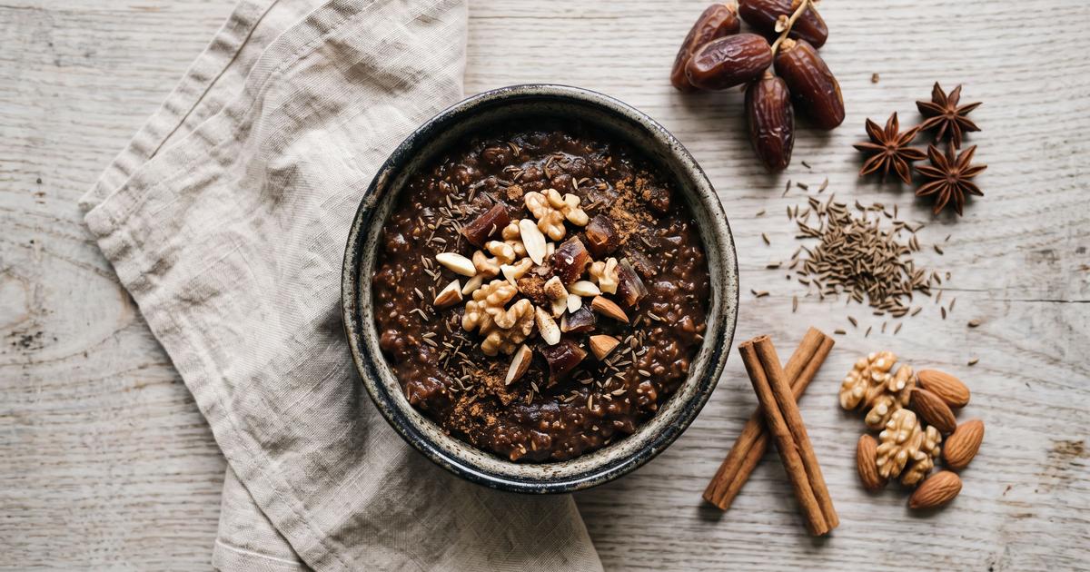 Meghli, Levantine Spiced Caraway Pudding