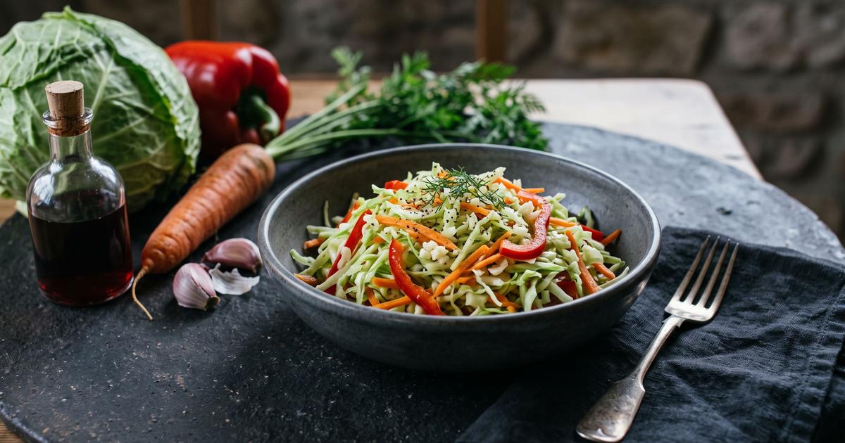 Politiki Salata, Greek Cabbage Salad