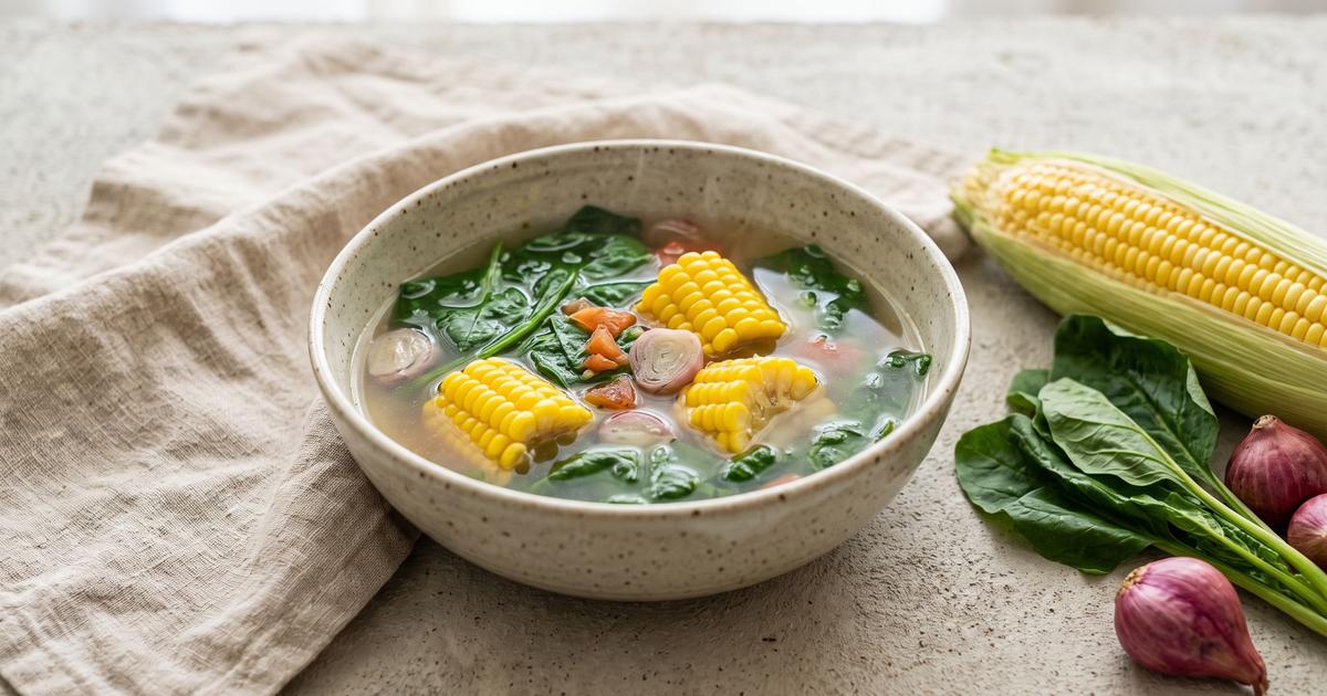 Sayur Bening Bayam, Javanese Clear Spinach and Corn Soup