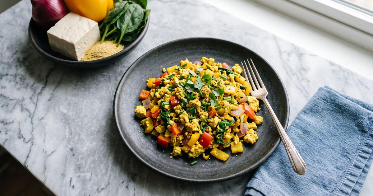 Turmeric Tofu Scramble