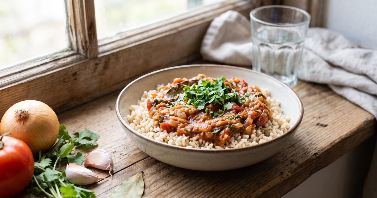 Tomatada, Portuguese Tomato and Cilantro Stew